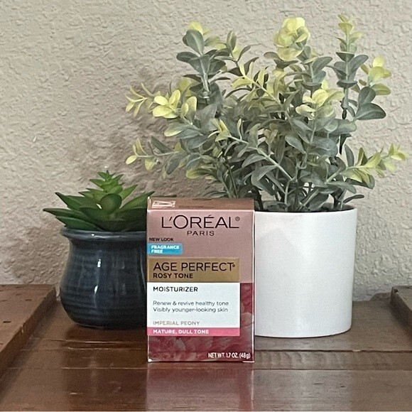 NEW L’Oréal Paris Age Perfect Rosy Tone Moisturizer. 1.7 oz - Picture 6 of 7